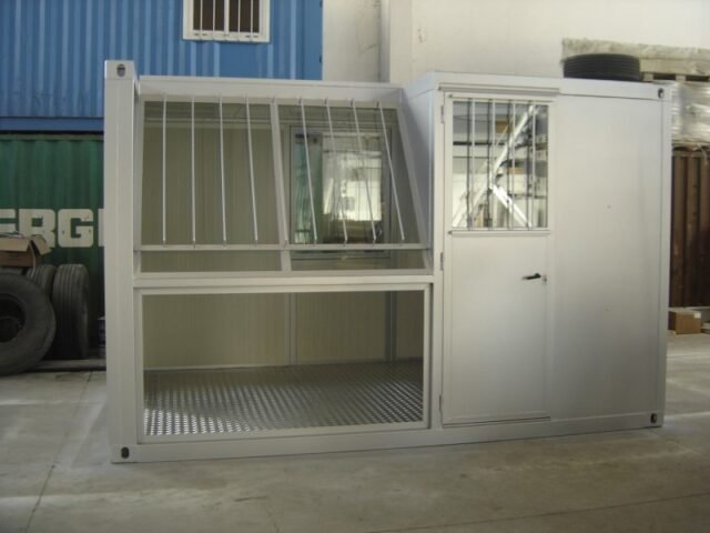 Box prefabbricato uso dog house