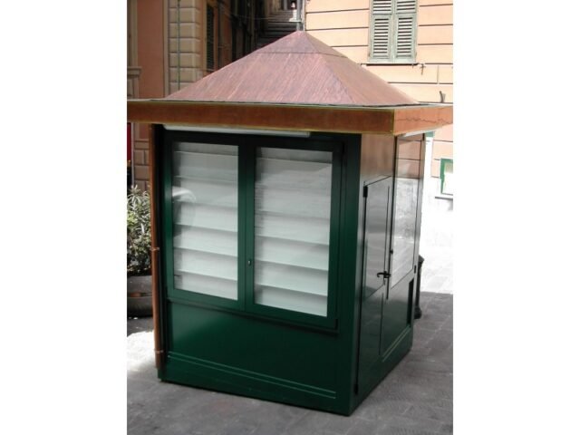 Box prefabbricato uso edicola