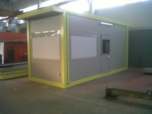 Box prefabbricato uso garitta di ingresso